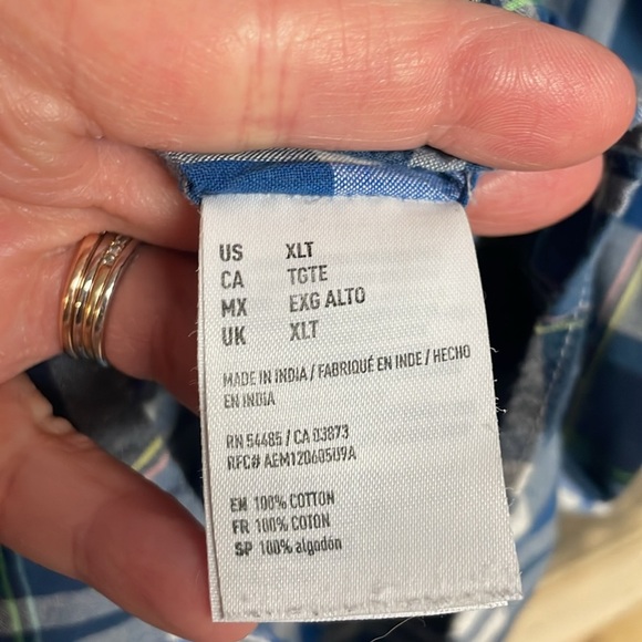 American Eagle Outfitters Navy and White Plaid Short Sleeve Lightweight Shirt - Picture 6 of 8